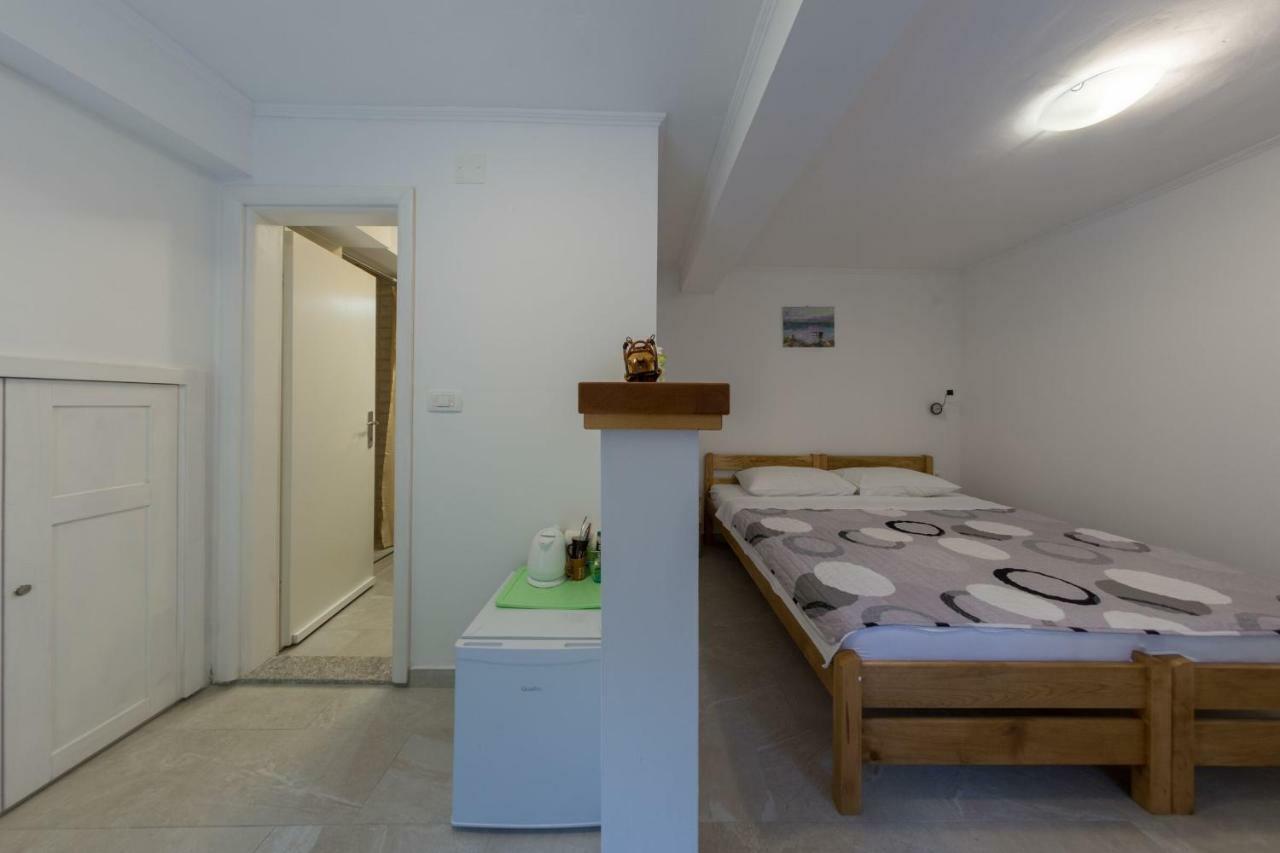 Room Nino Skradin Exterior foto